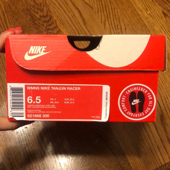 Nike Tanjun Racer - Picture 3 of 3